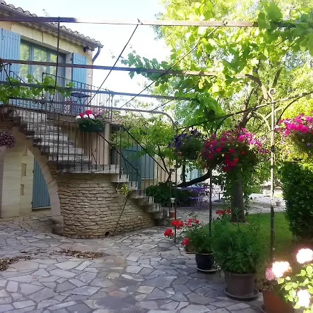 Holiday home Maison Charmante Au Thor + Piscine *